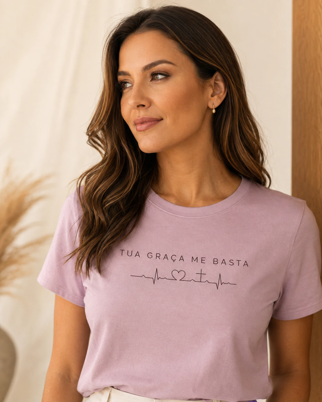 Camiseta Tua graça me basta da coleção Fé e Identidade